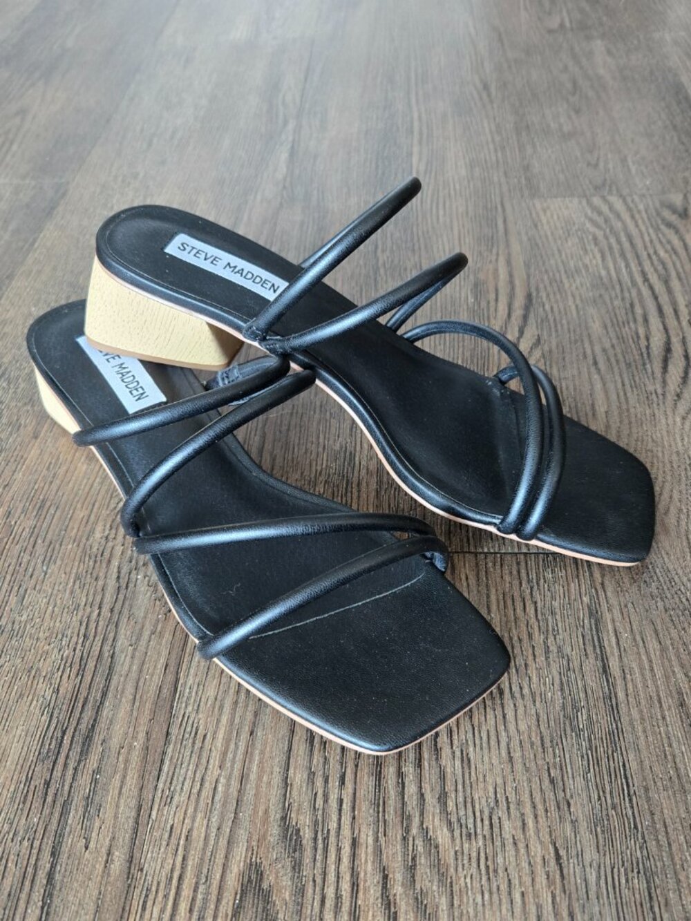 Steve Madden Black Assured Strappy Slip On Sandals 8.5 M